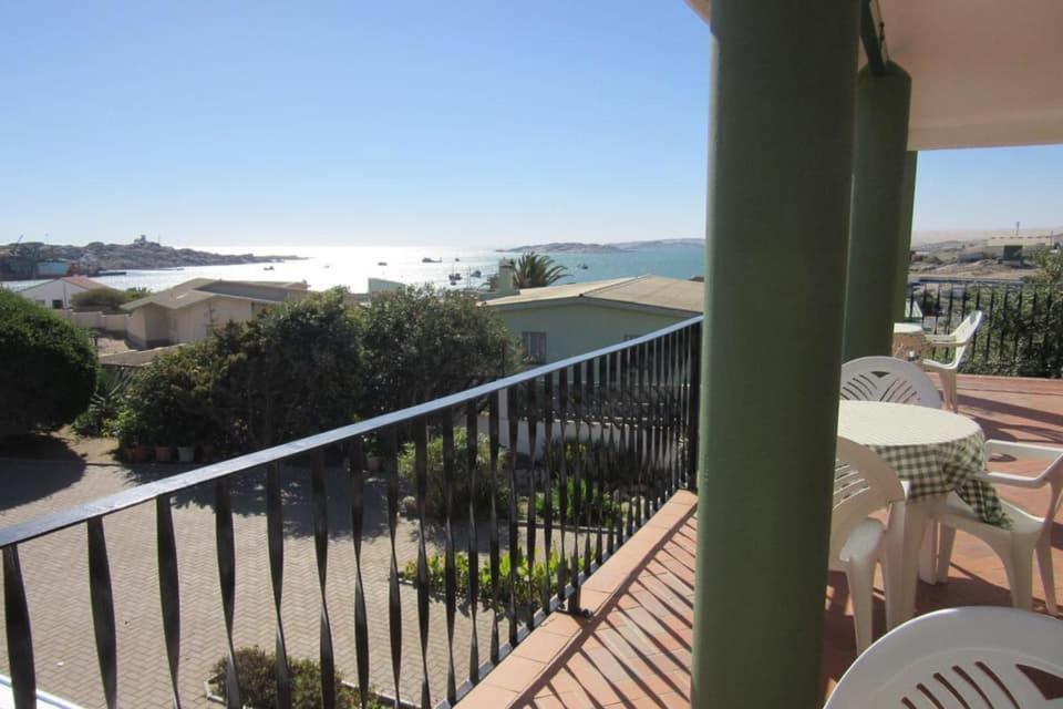 Zur Waterkant Guesthouse Lüderitz Exteriér fotografie